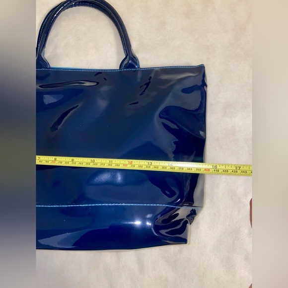 Spacious Blue Tote Bag with Glossy Finish - Picture 5 of 6
